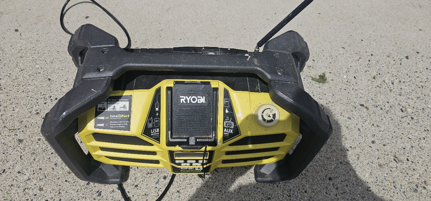 Ryobi ONE+ 18V Bluetooth Jobsite Radio