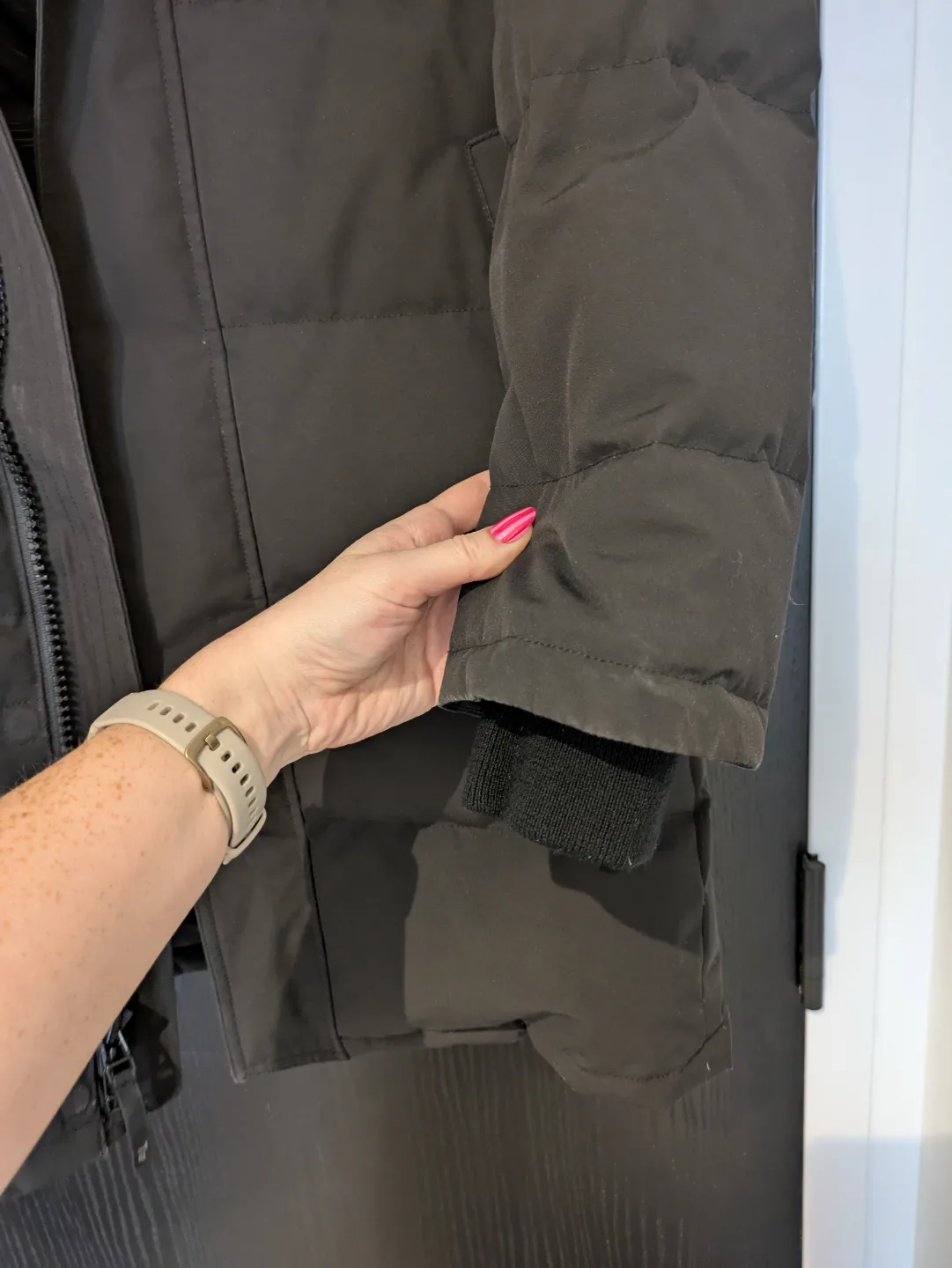 Tna The Powder Parka - Size Medium image indicator(5)