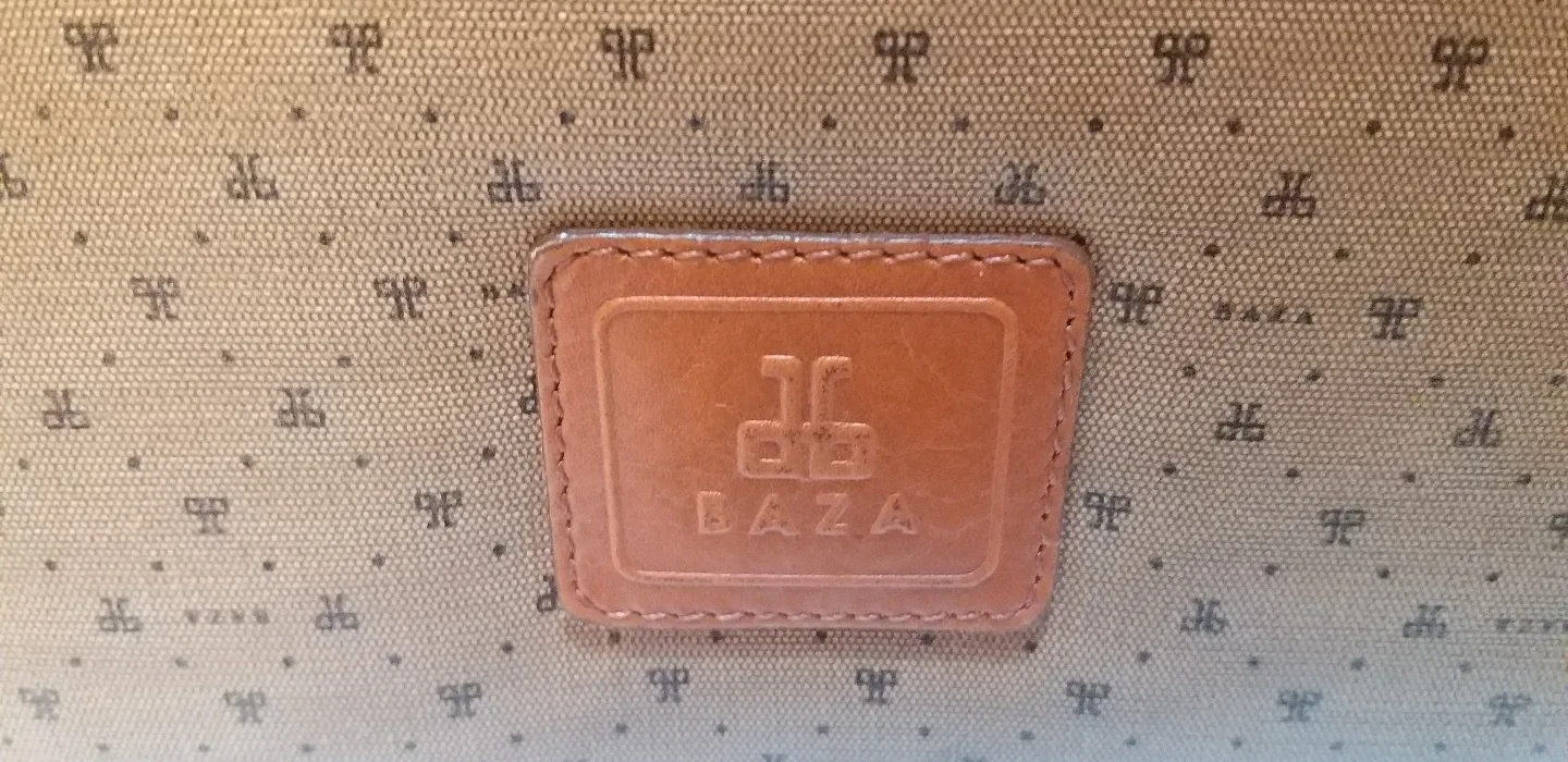 Lot of 5  women's handbags image indicator(6)