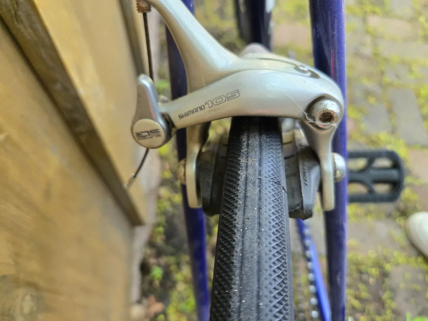 Vintage Miele Road Bike - Shimano 105 Components image indicator(3)