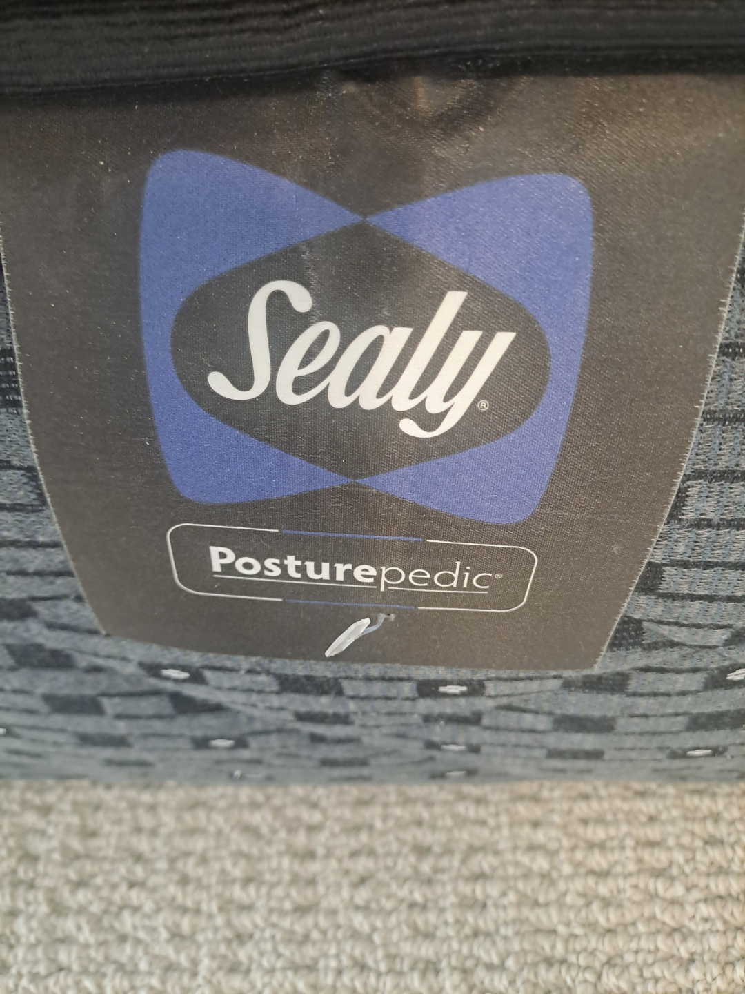 Sealy Posturepedic  Super single Mattress - photo 2