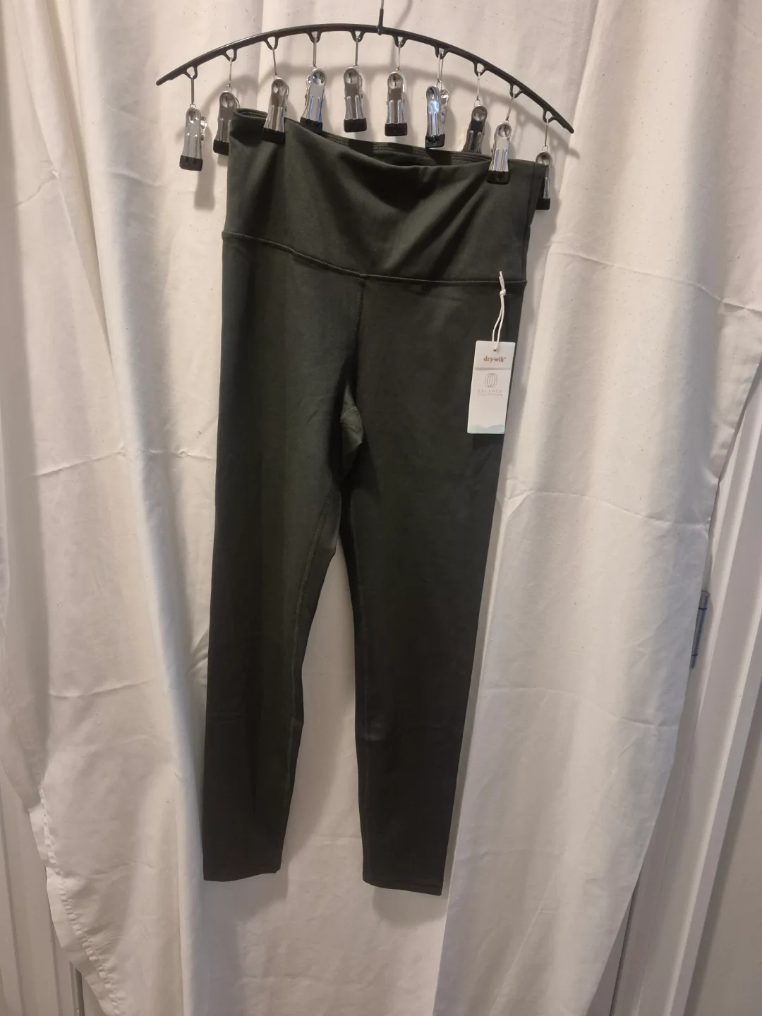 Drywalk Women's 7/8 Leggings - Olive Green thumbnail