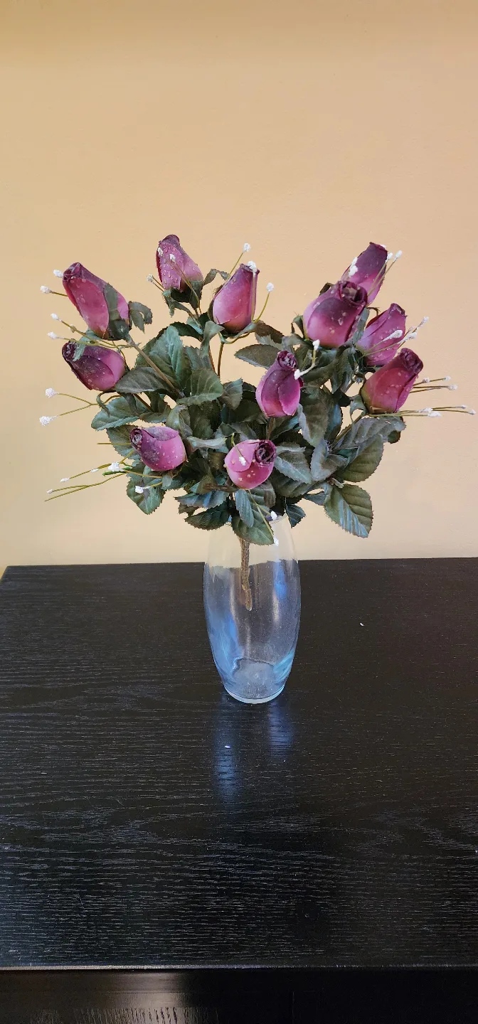 Artificial Rose Bouquet in Glass Vase #Freecycle thumbnail