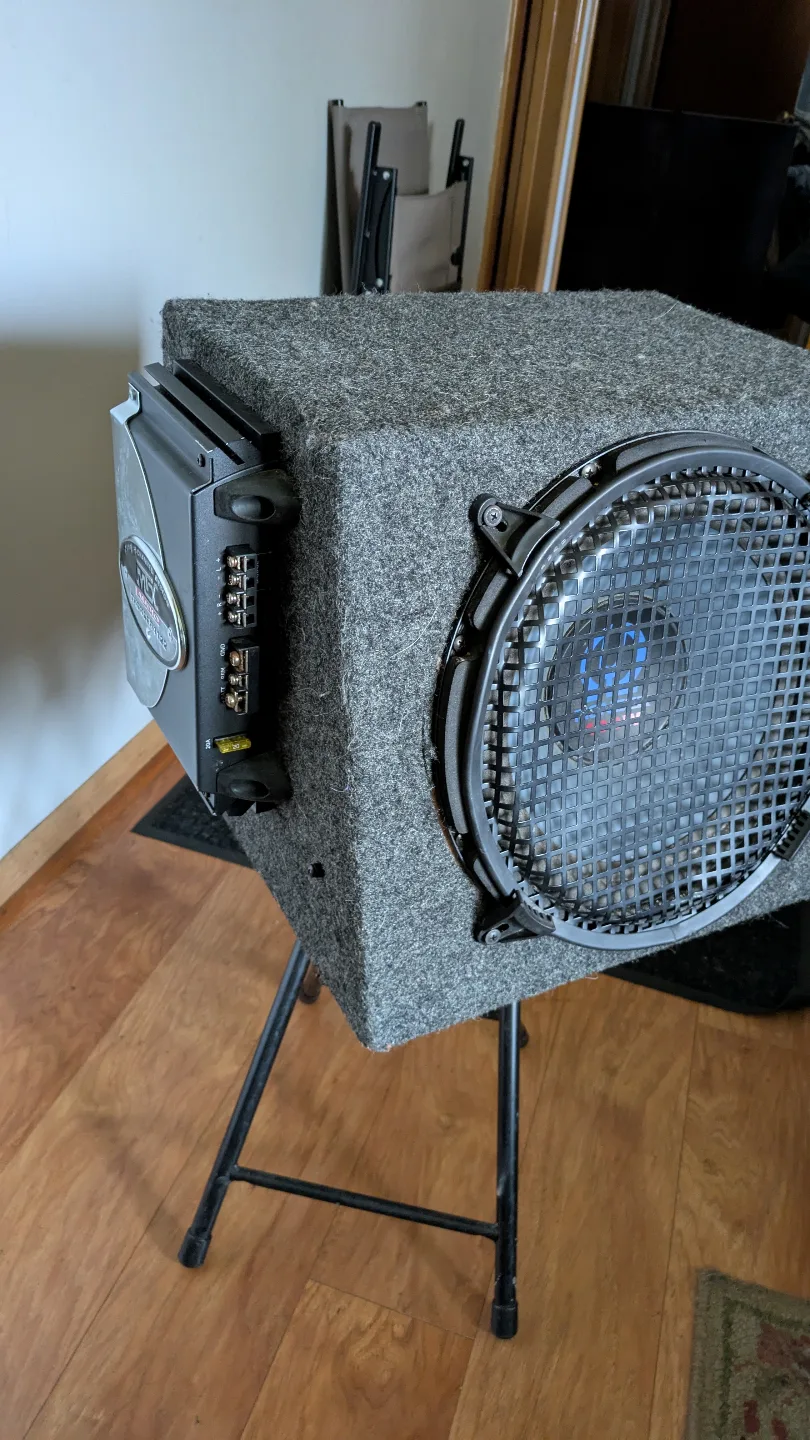 MTX Audio Thunder 4122 400W Subwoofer System thumbnail