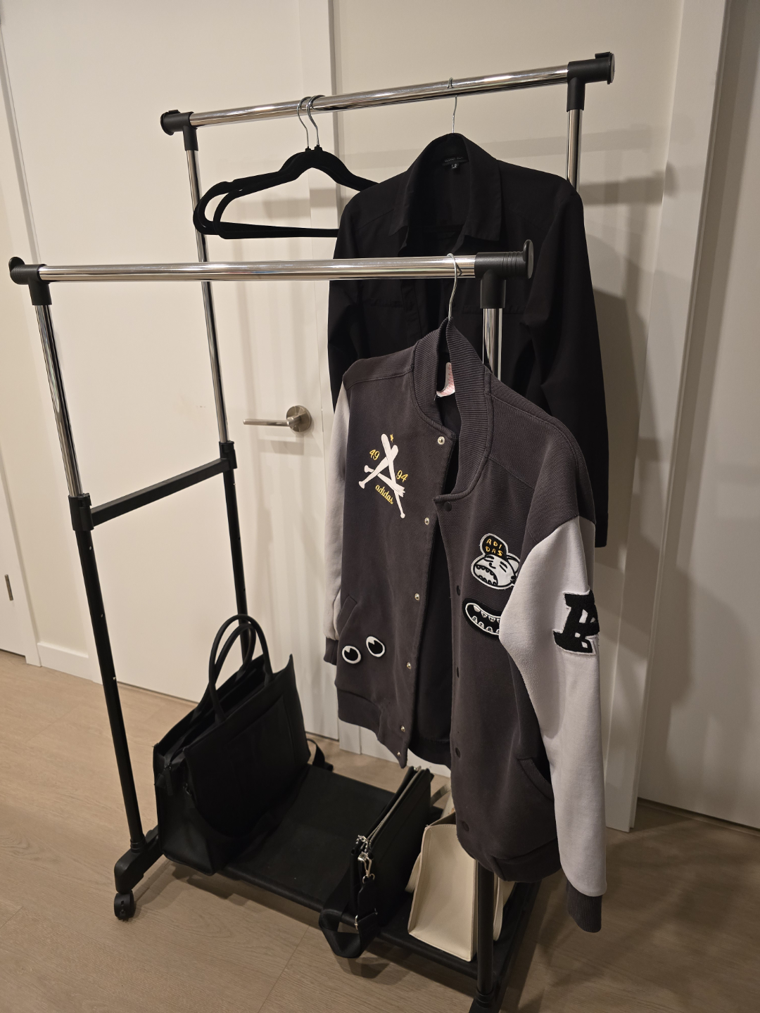 Double Clothing Rack with Wheels - photo 2