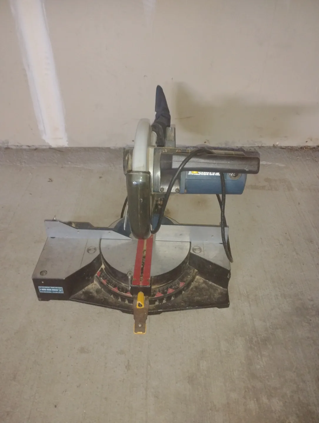 Mastercraft 10-inch Compound Miter Saw thumbnail