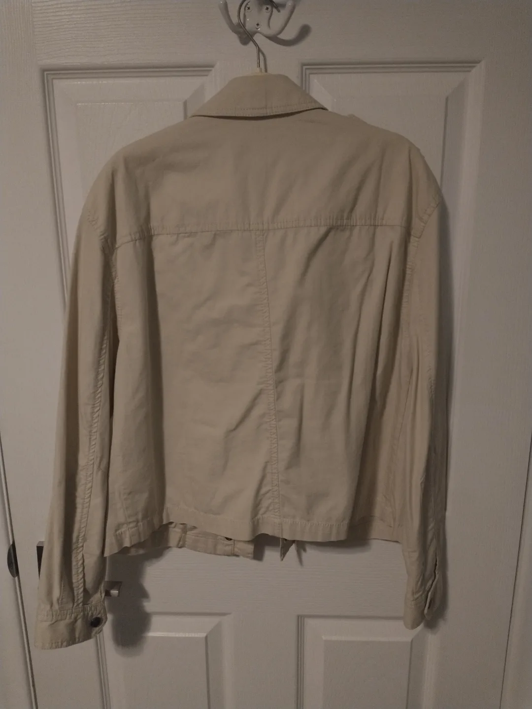 Banana Republic beige light jacket image indicator(2)