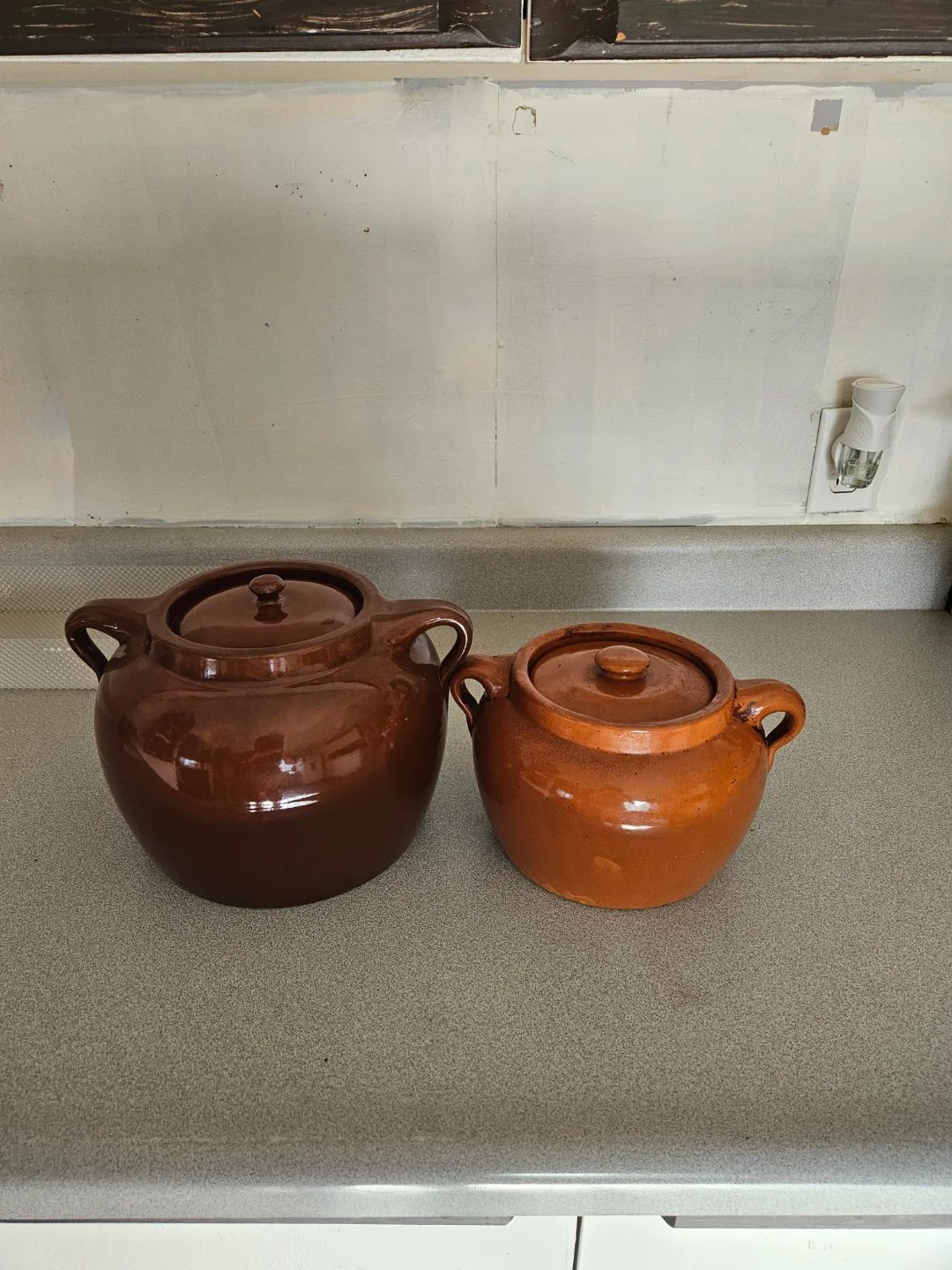 Vintage Brown & Orange Bean Pots with Lids thumbnail