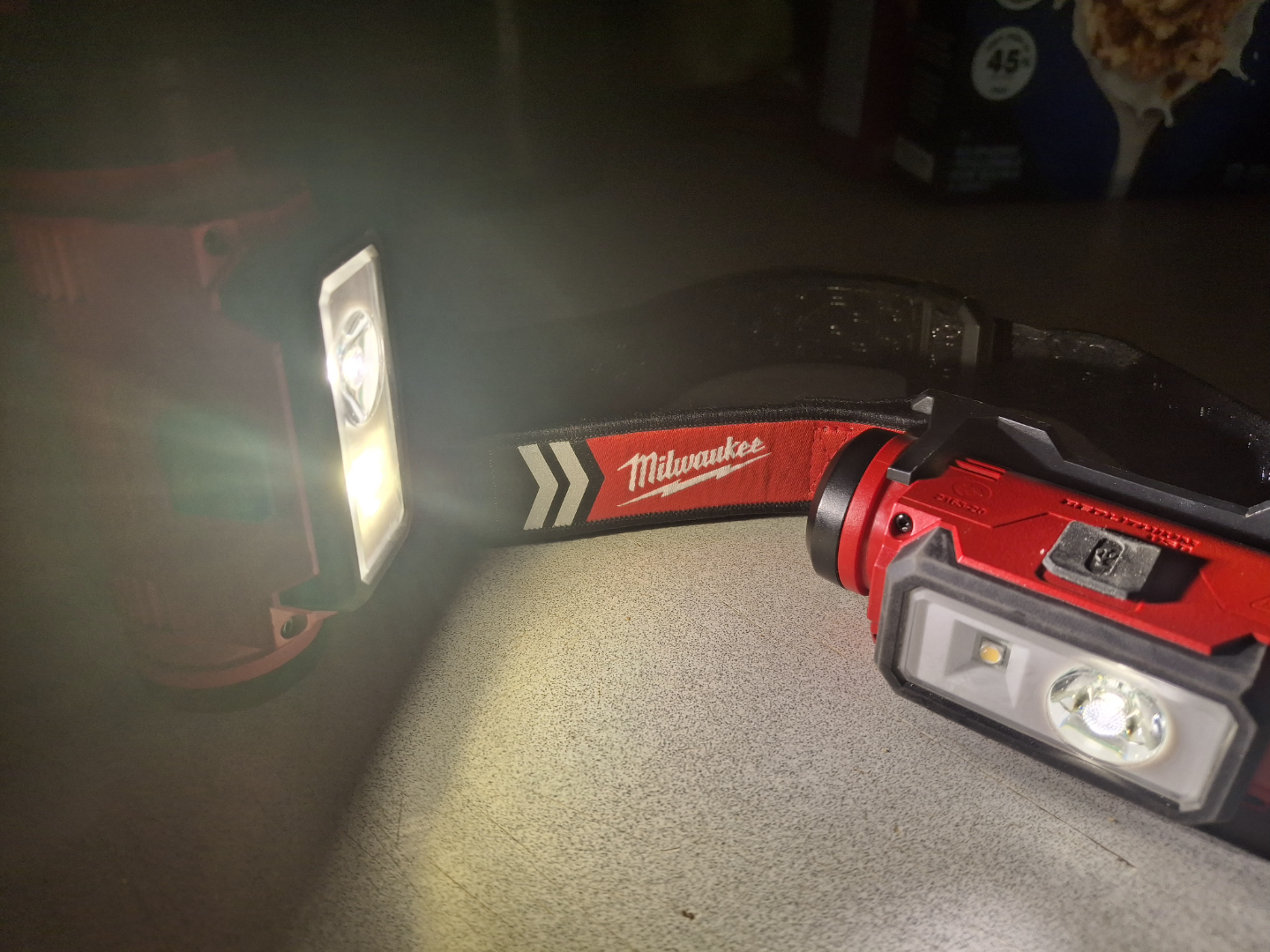 2 x Milwaukee 2163-21 LED Headlamp with Batteries - photo 2