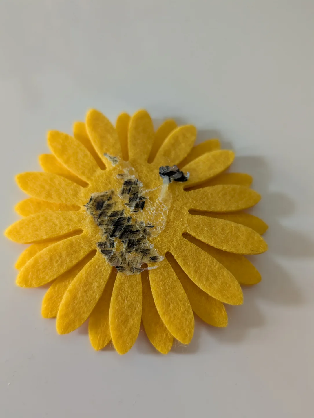 #freecycle Felt Sunflower Decoration 🌻 image indicator(4)