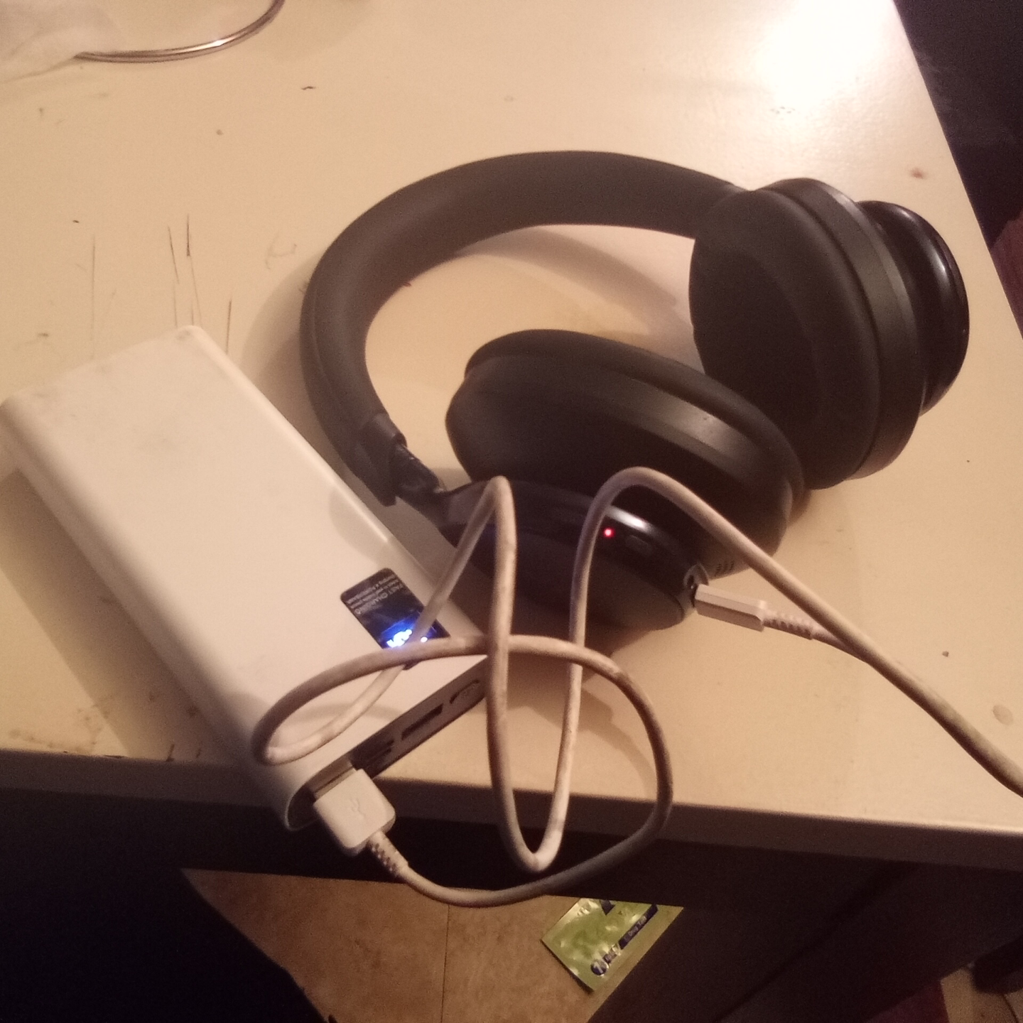 Beats Solo3 Wireless Headphones - photo 2