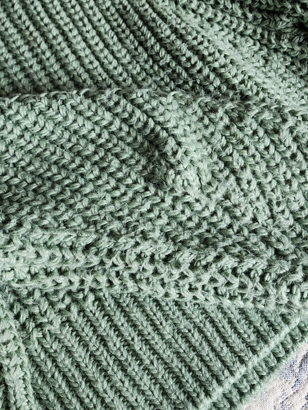 chunky cable knit sweater 💚 image indicator(7)