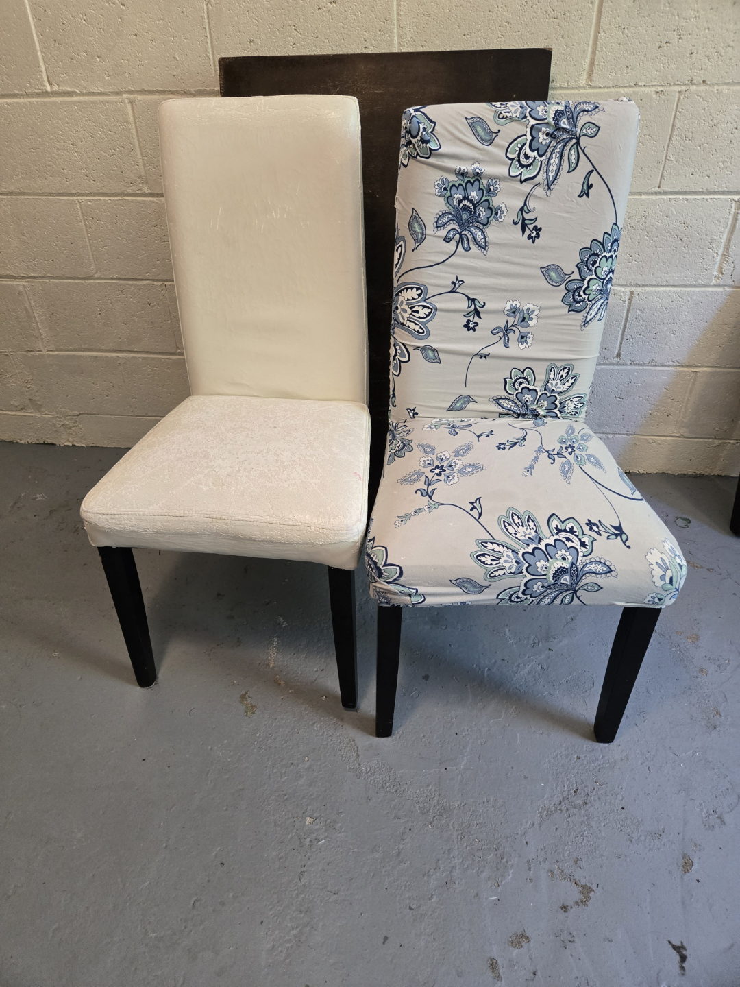 Dining Table and 4 Chairs - photo 3
