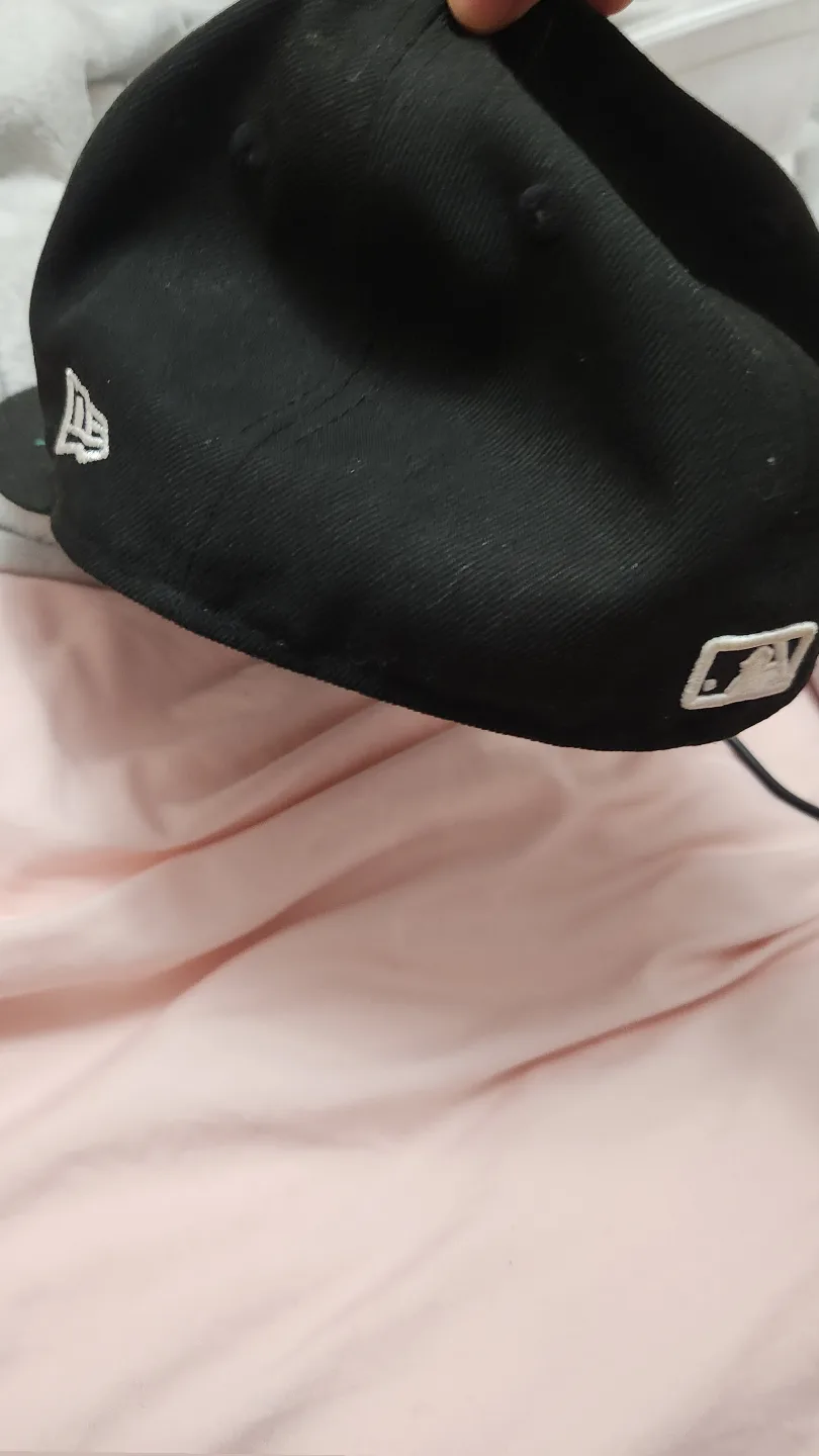 New Era 59Fifty New York Yankees cap image indicator(3)