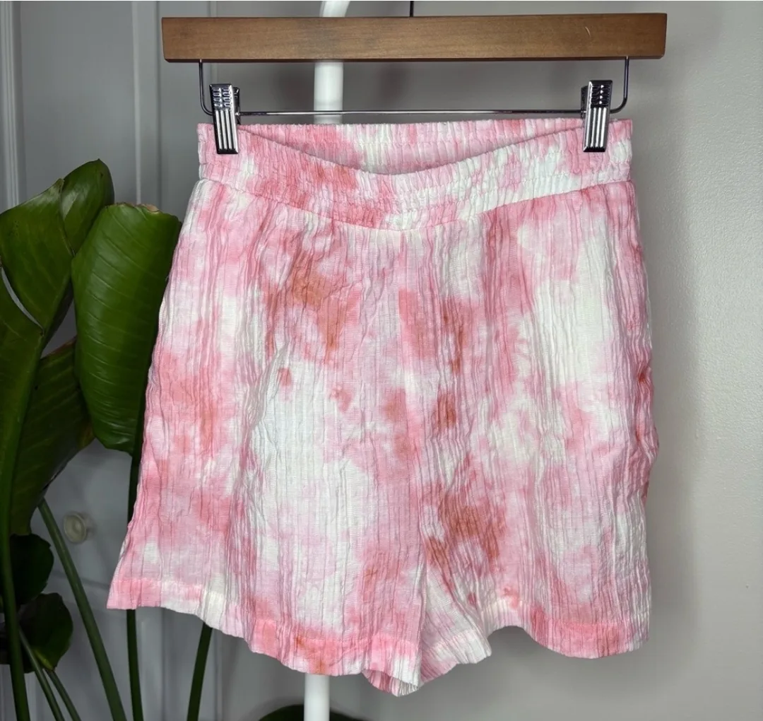 Zara Crinkle Pink Tie-Dye Shorts NEW image indicator(4)