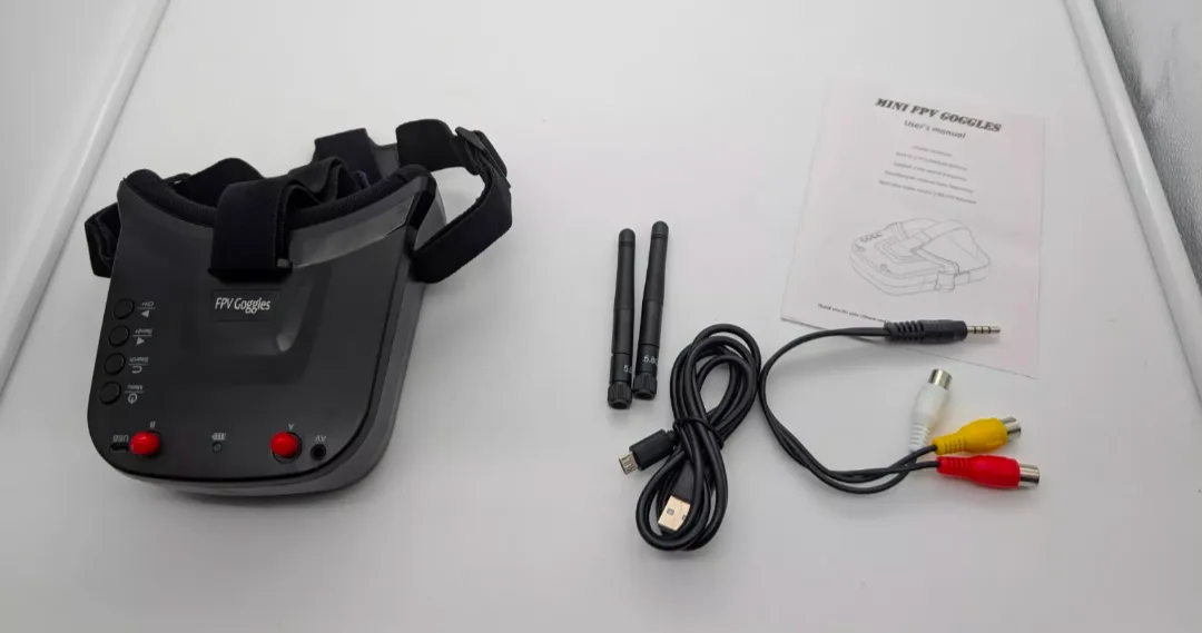 5.8G FPV Goggles with 3 Inch HD LCD Screen image indicator(3)