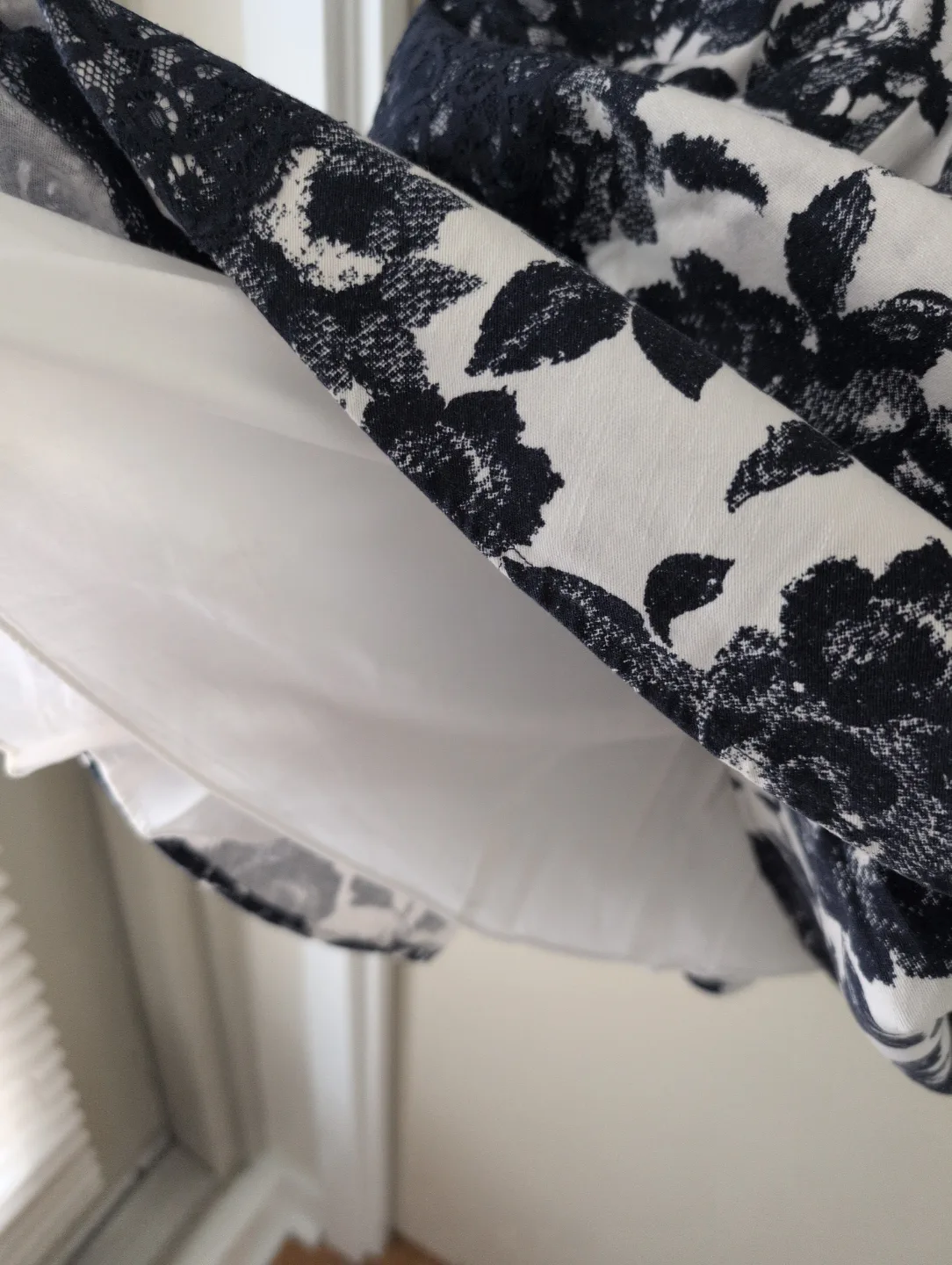 Jessica Simpson - Navy and White Floral Fit and Flare Dress image indicator(5)