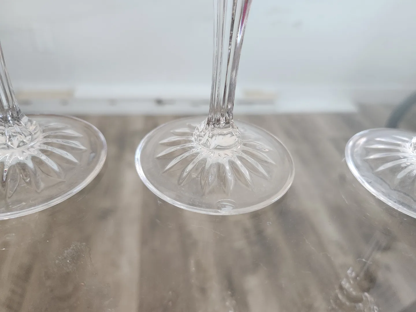 Cristal d'Arques Constance White Wine Glasses - Set of 4 image indicator(3)