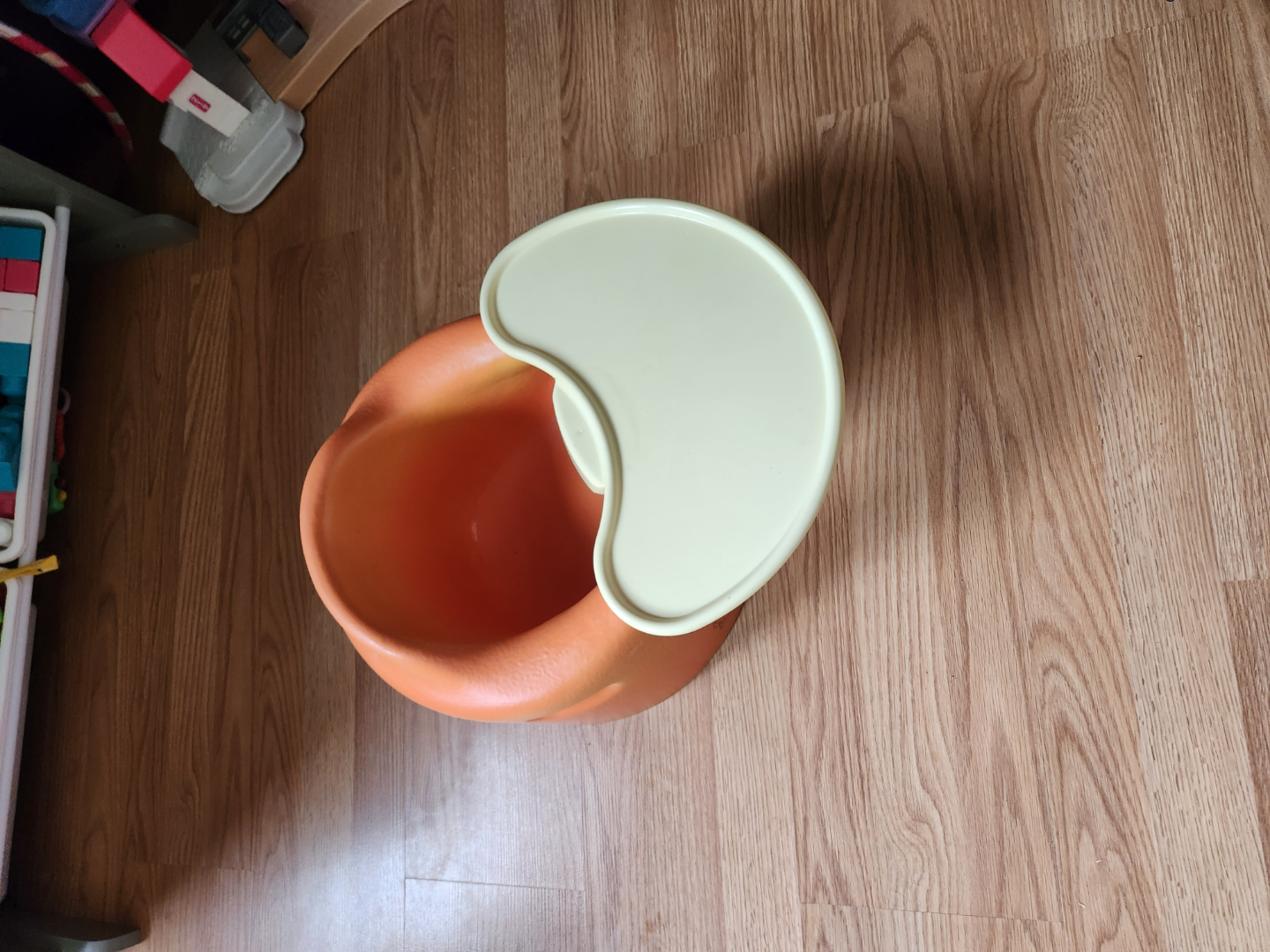 Bumbo Baby Seat with Tray - Orange - photo 3