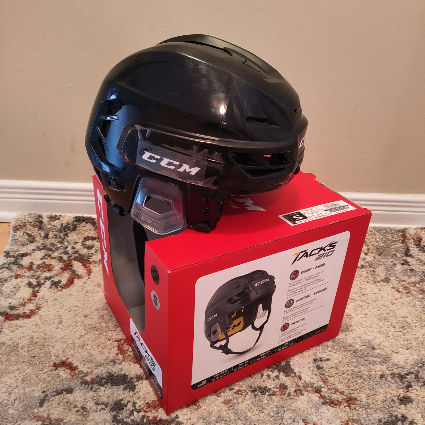 CCM Tacks 210 Hockey Helmet - Size Small (S) 🏒
