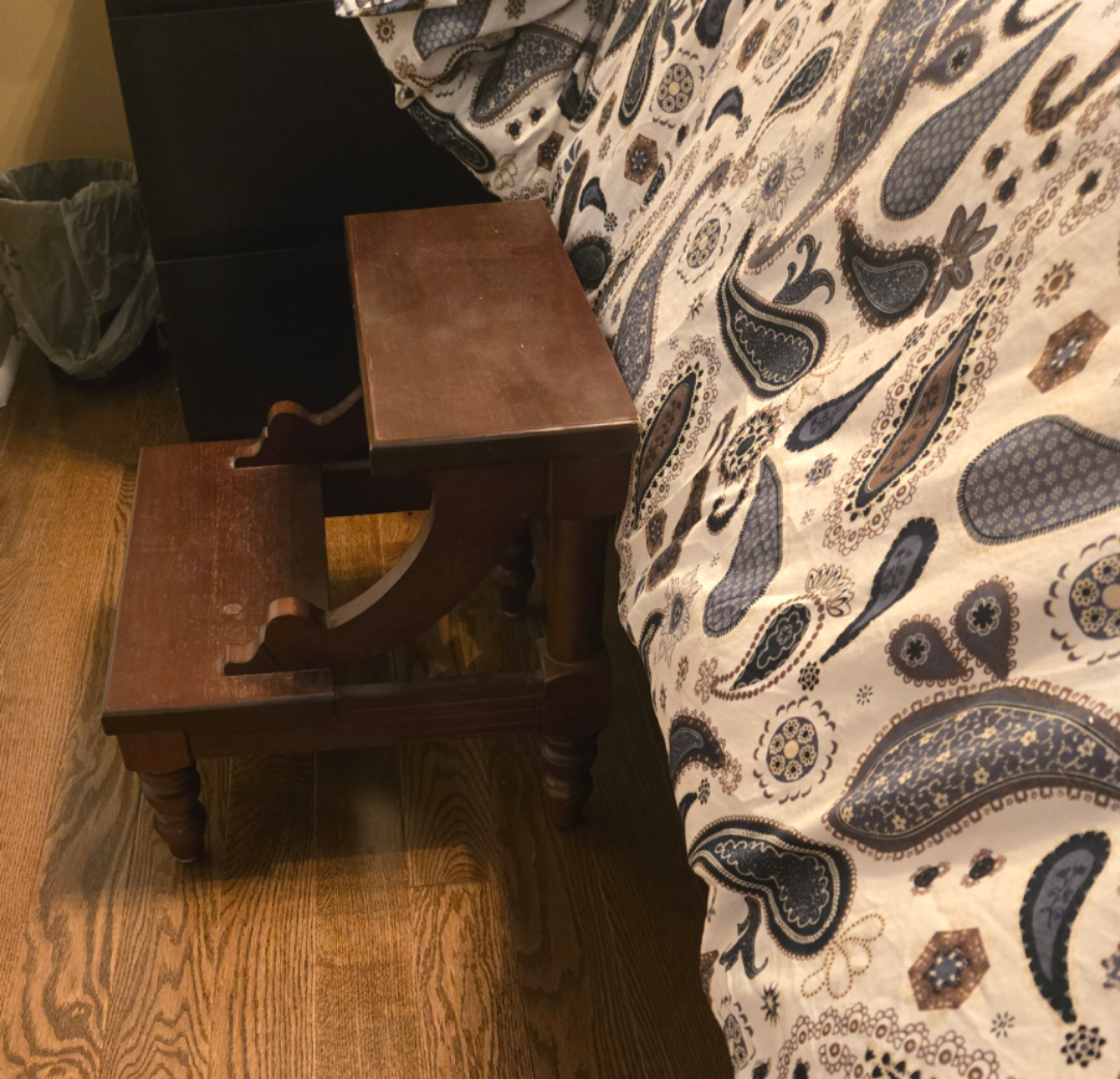 Wooden Two-step Bed Stool - photo 2
