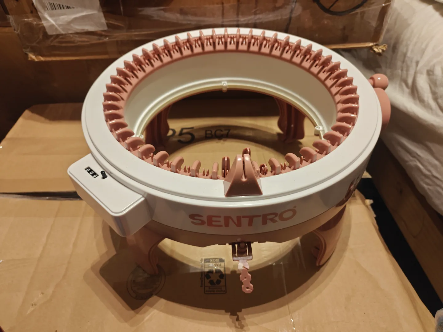 Sentro Knitting Machine thumbnail