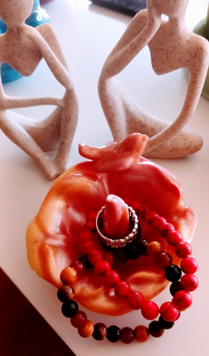 resin rose with little bird ring holder - photo 4