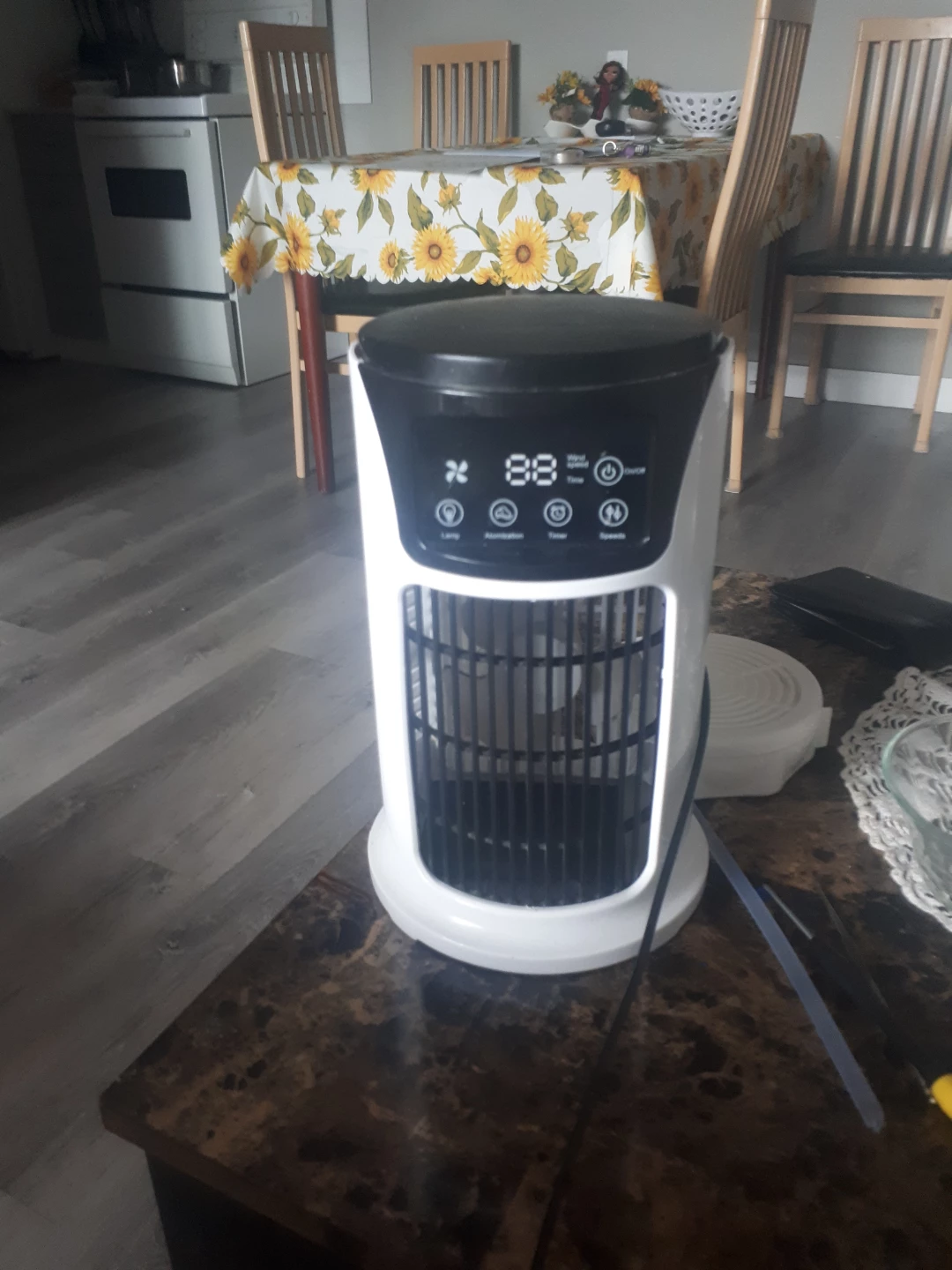 mini arctic fan runs perfect