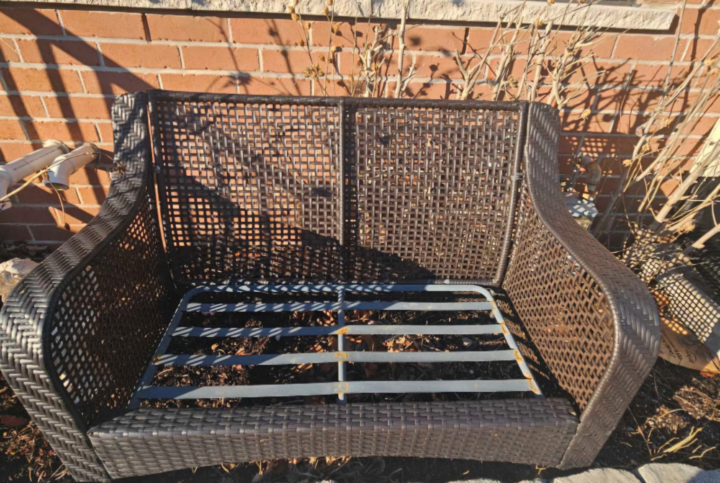 outdoor bench 🤎