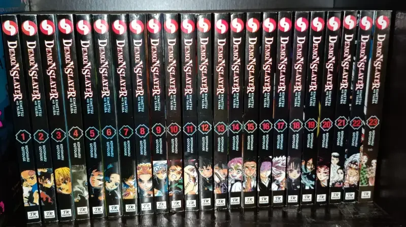 Demon Slayer Kimetsu no Yaiba Manga Complete Set Volumes 1-23 thumbnail