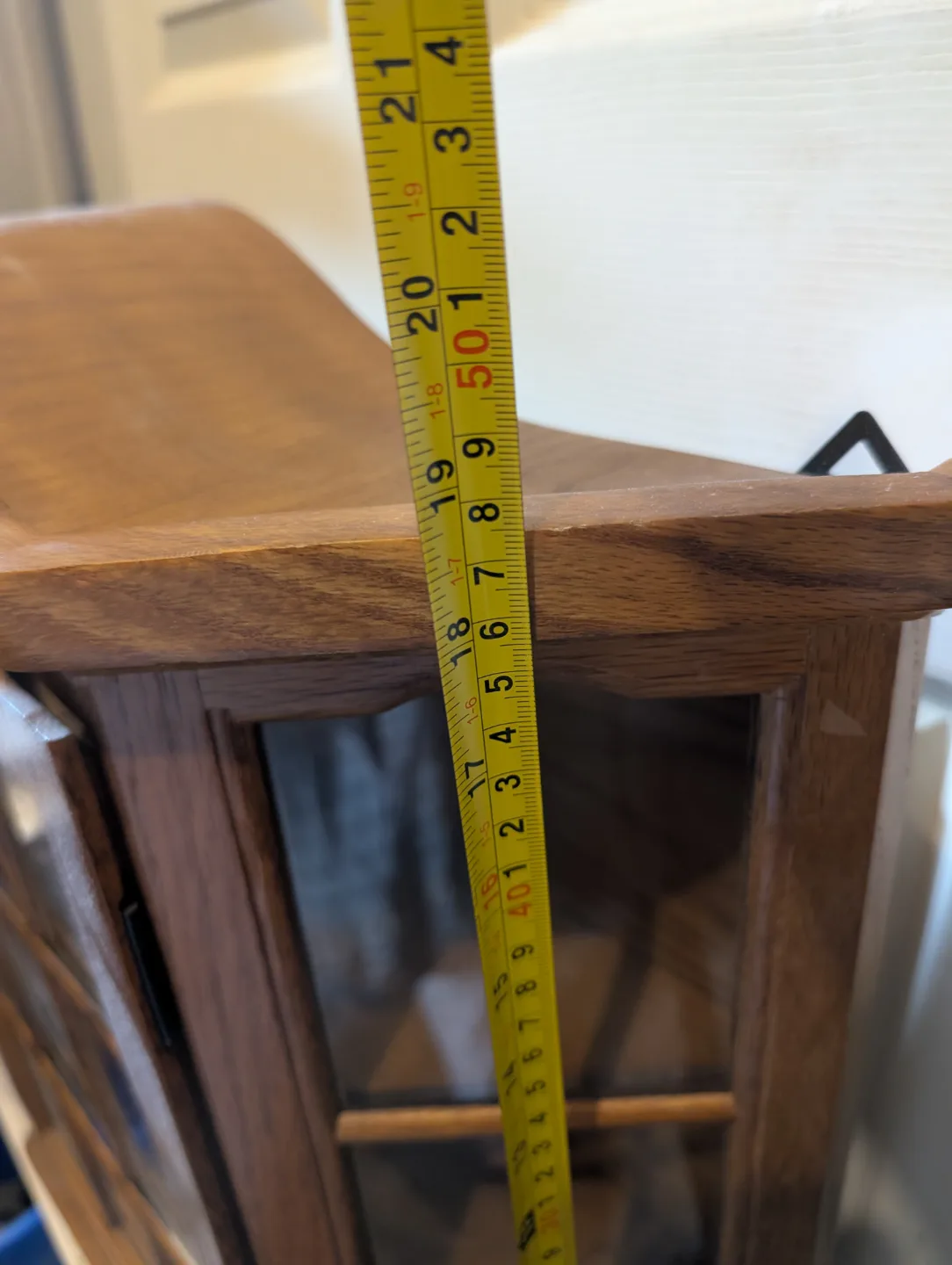 Wooden Wall-Mounted Curio Cabinet with Shelves image indicator(5)