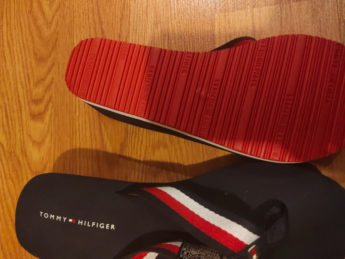 Tommy Hilfiger Women's Flip Flops image indicator(3)