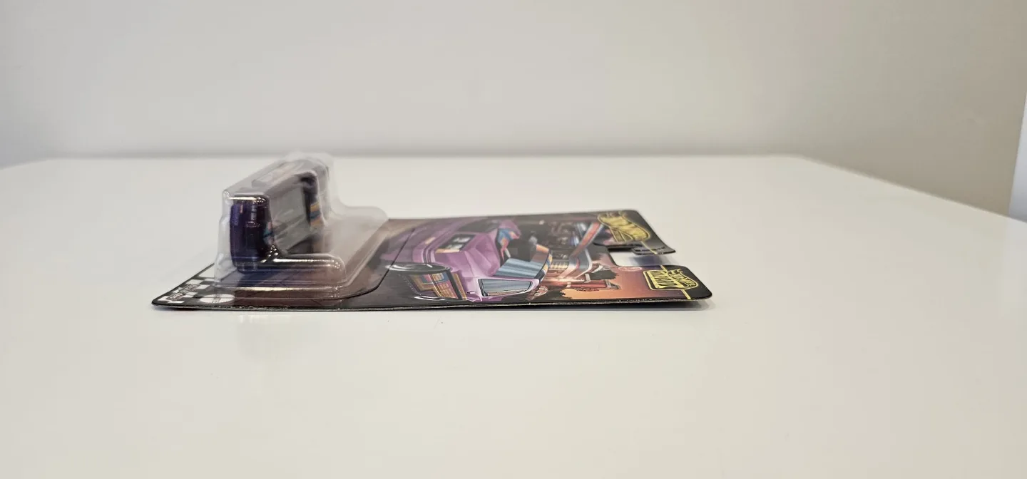 HOT WHEELS BOULEVARD 86 FORD THUNDERBIRD PRO STOCK image indicator(4)