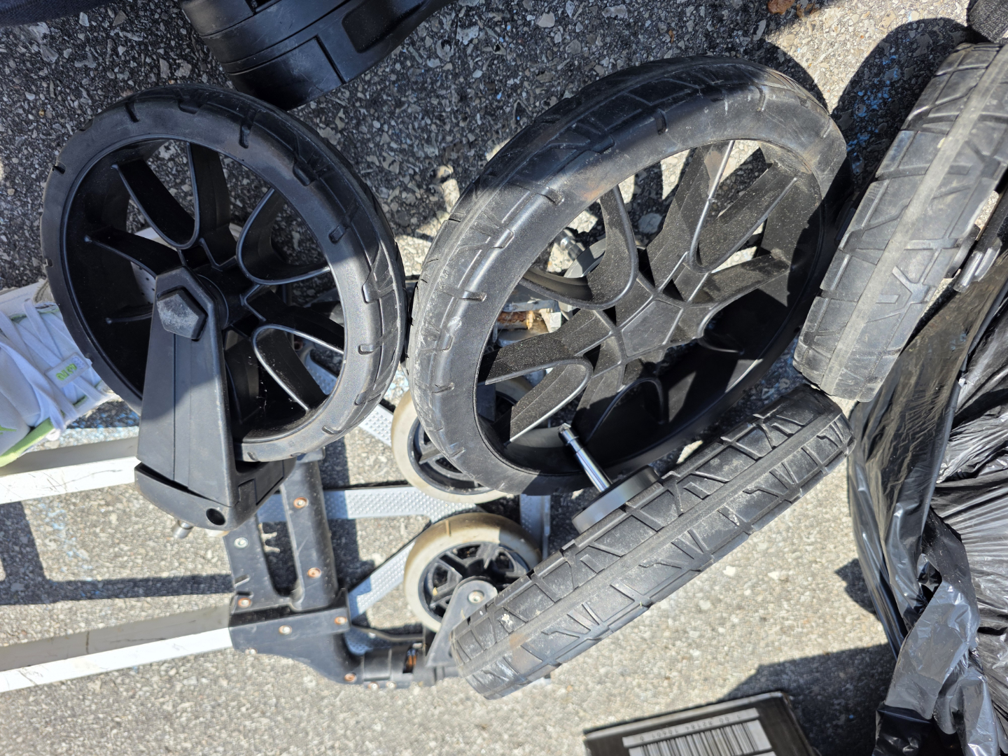 Baby Jogger City Select LUX Stroller - photo 3