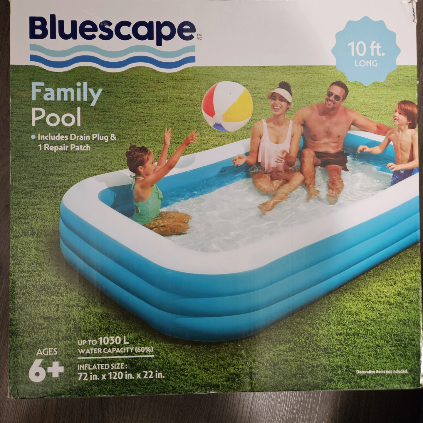Bluescape Family Pool - without box, never used