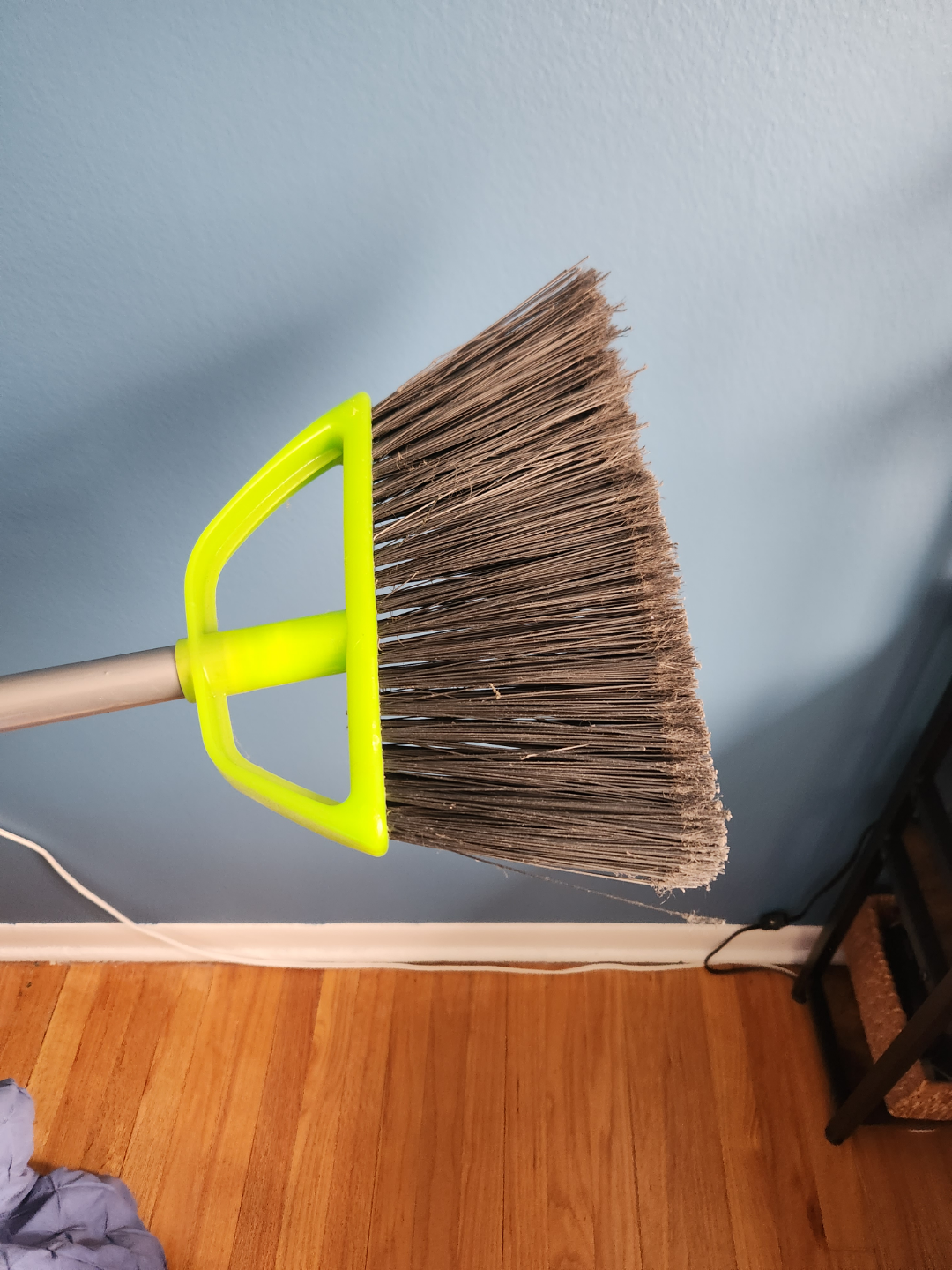 Plastic Push Broom #freecycle - photo 2