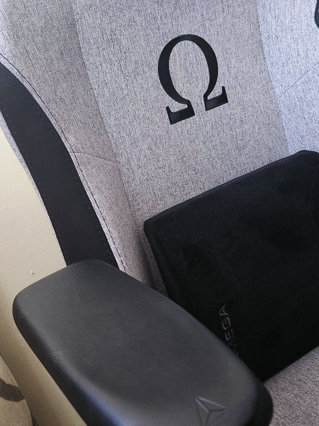 Secretlab Omega 2020 Gaming Chair - photo 2