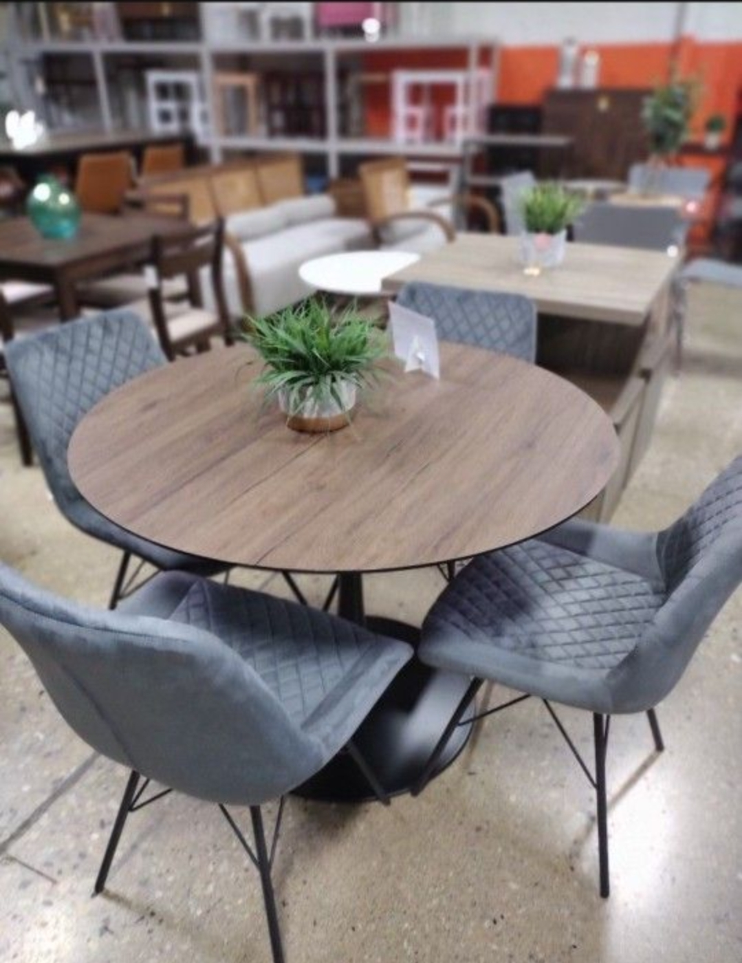 Beautiful Gray 5 Pc Farmhouse Dining Set (New) - photo 2