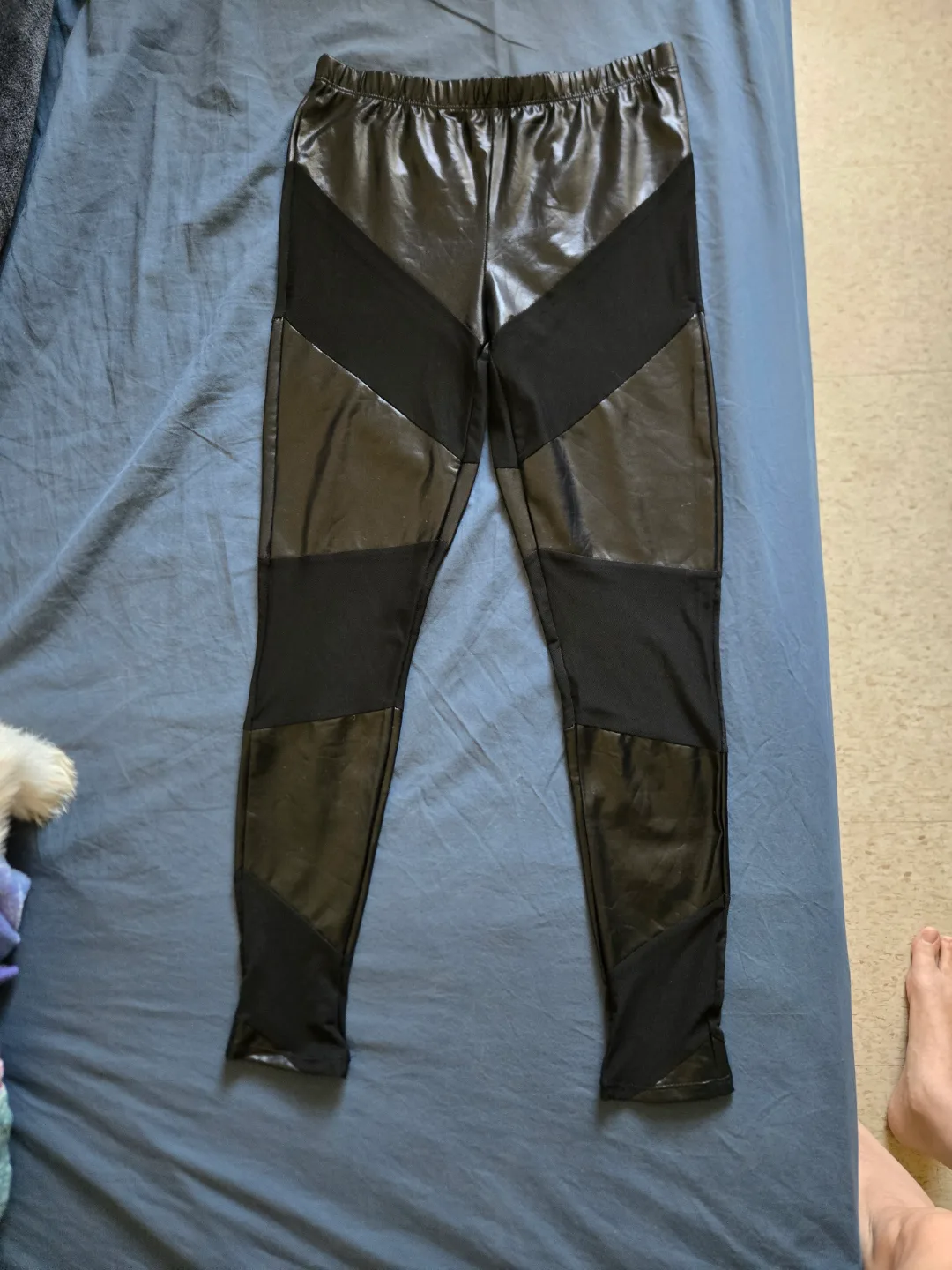 Black Leggings - Adult Medium thumbnail