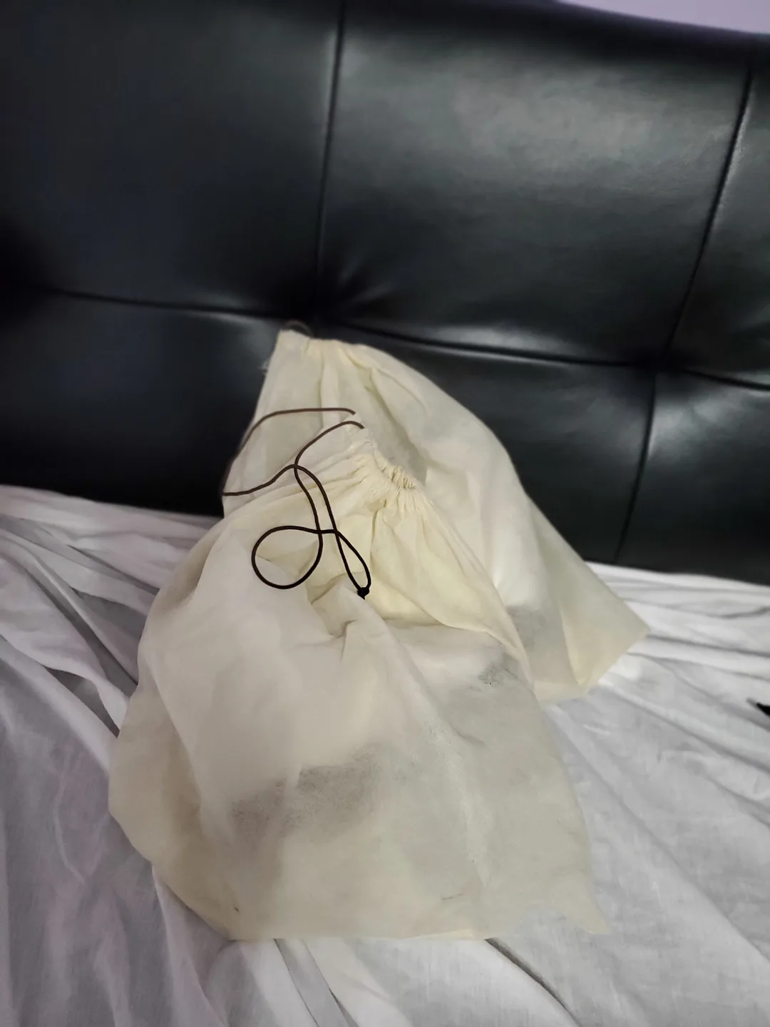 Figure Skates - Size 5 image indicator(9)