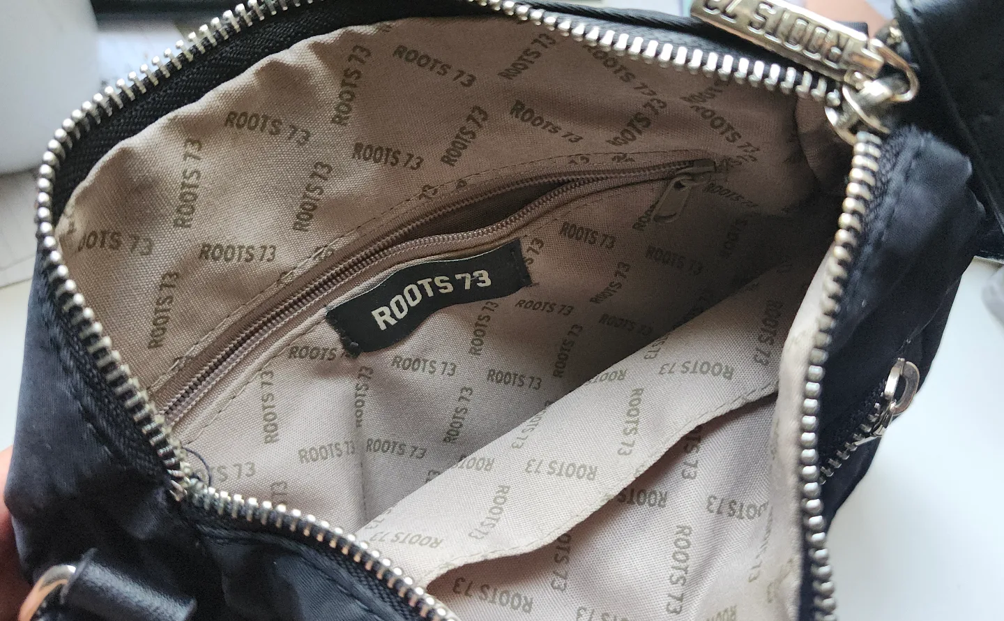 Black Crossbody Bag image indicator(4)