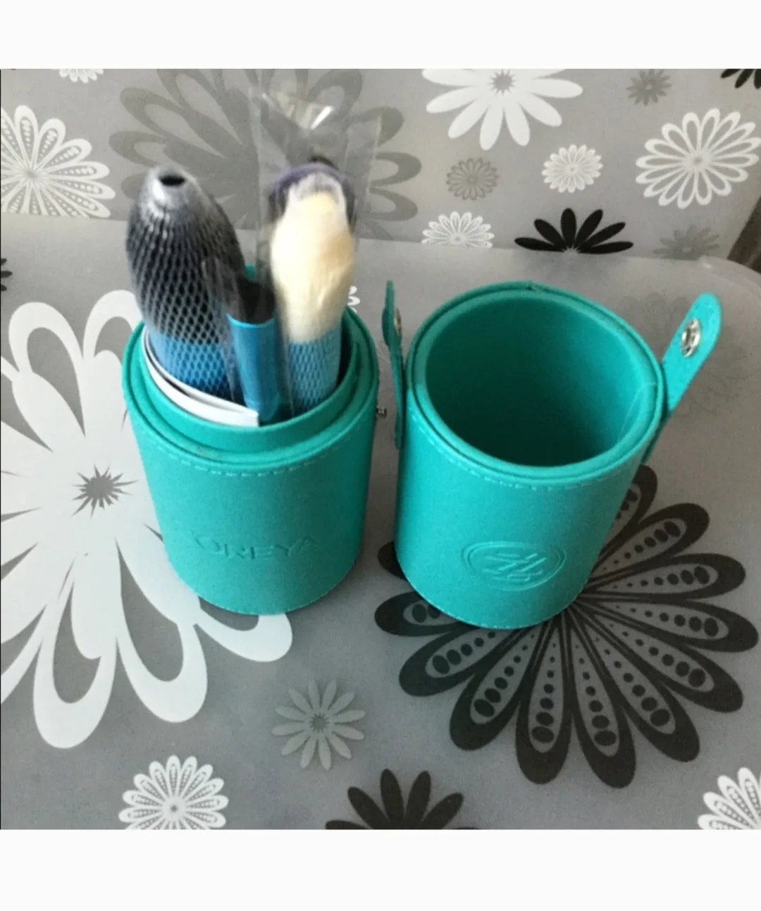 Zoreya Makeup Brush 7pc Set with Case image indicator(5)