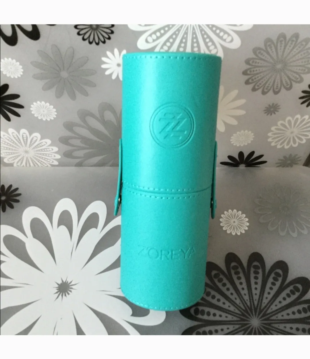 Zoreya Makeup Brush 7pc Set with Case image indicator(6)