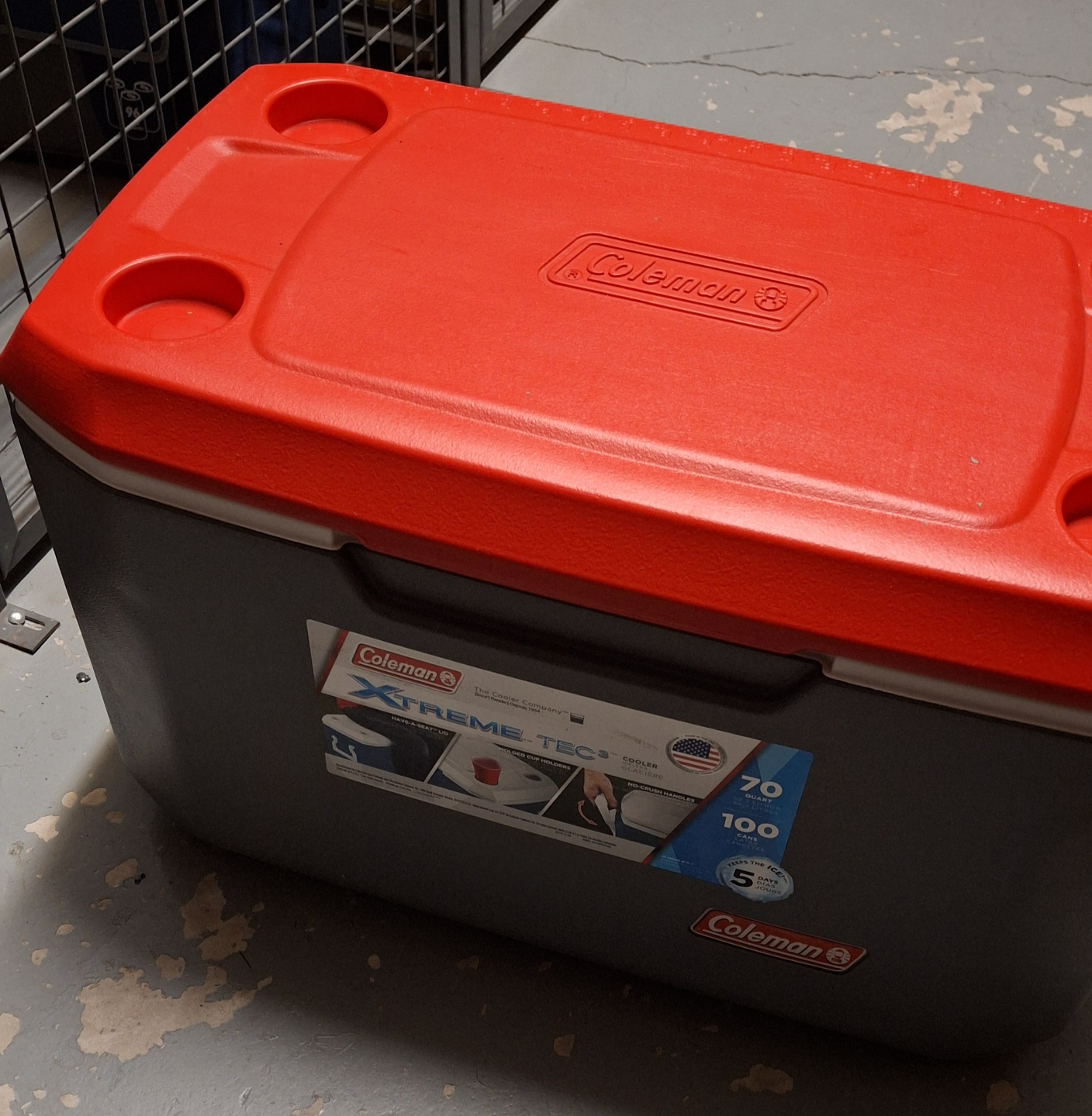 Coleman Xtreme 70-Quart (66-L) Hard Cooler - photo 3