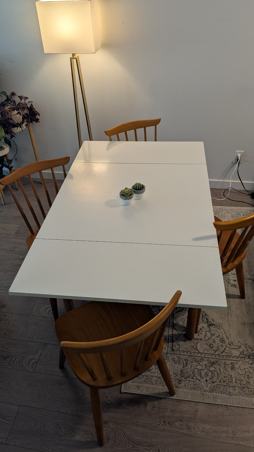 IKEA Dining Table with 4 Chairs – Extendable - photo 2