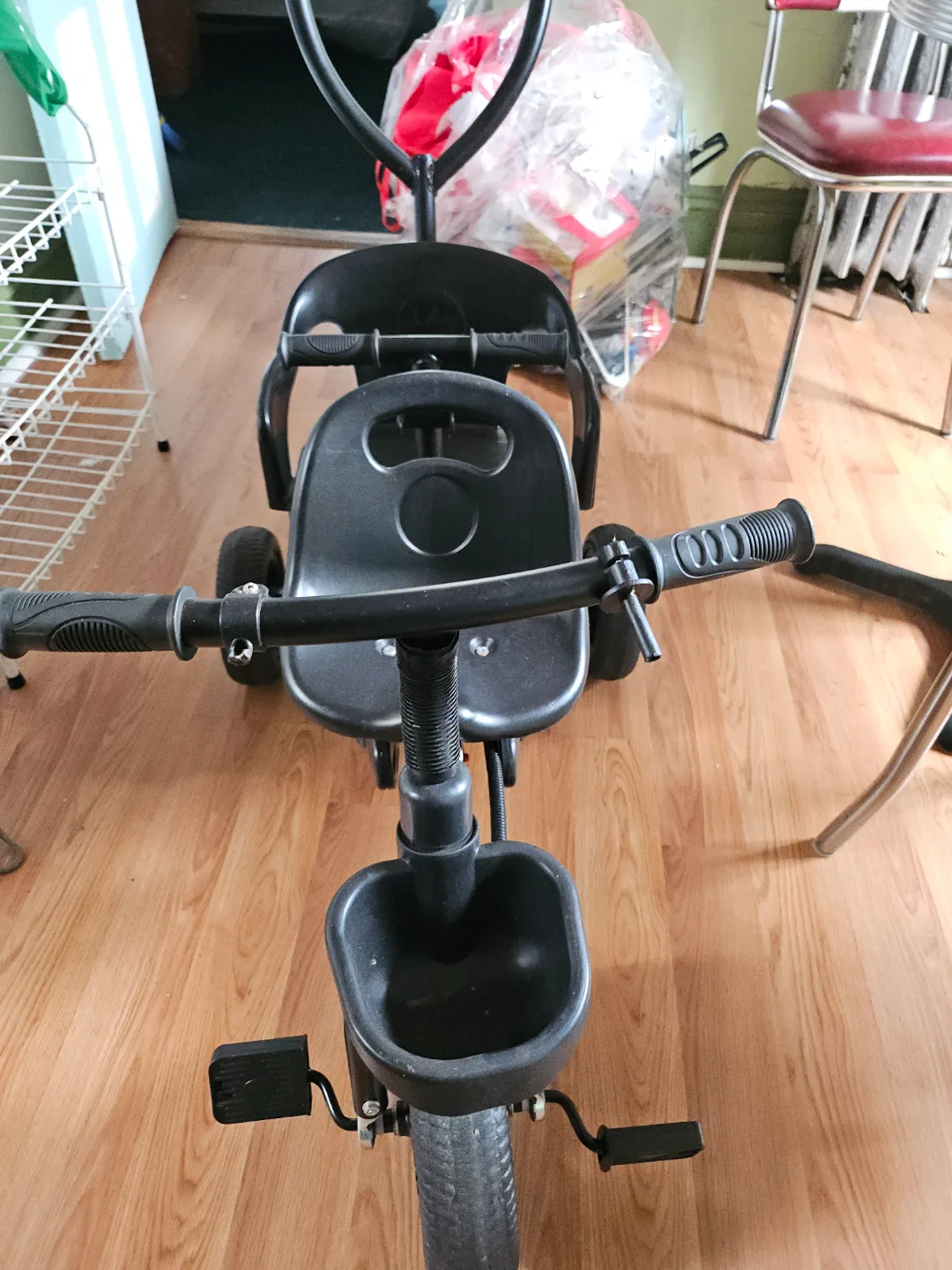 Kids' Black Tricycle with Parent Push Handle image indicator(2)