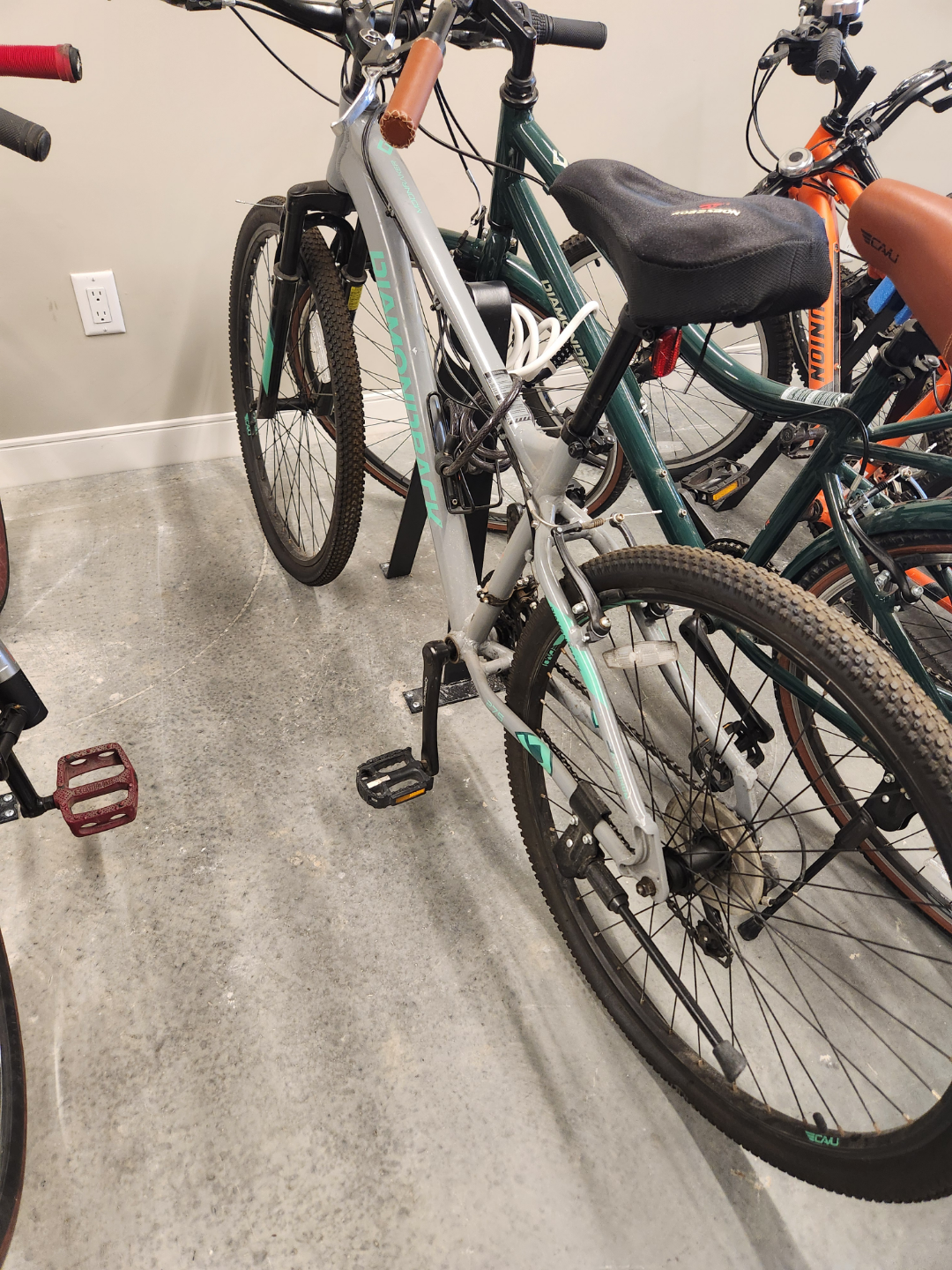 Diamondback Women's bike - photo 3