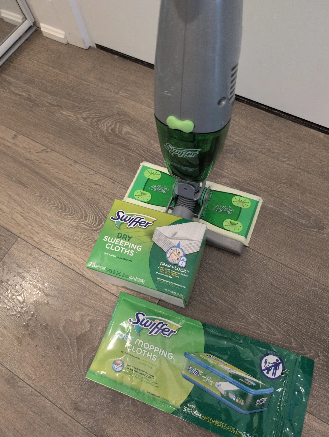 Swiffer Wet and Dry Mop Set thumbnail
