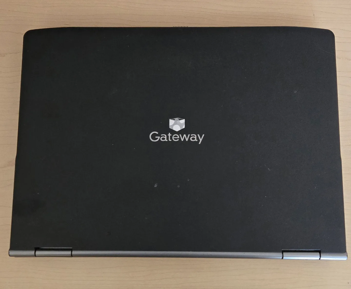 Gateway Laptop - Used thumbnail