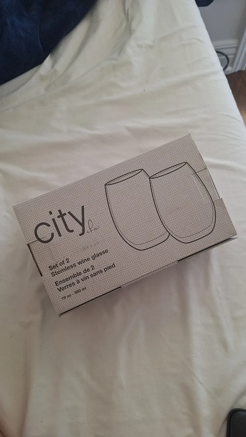 Rainbow Wine Glasses image indicator(2)